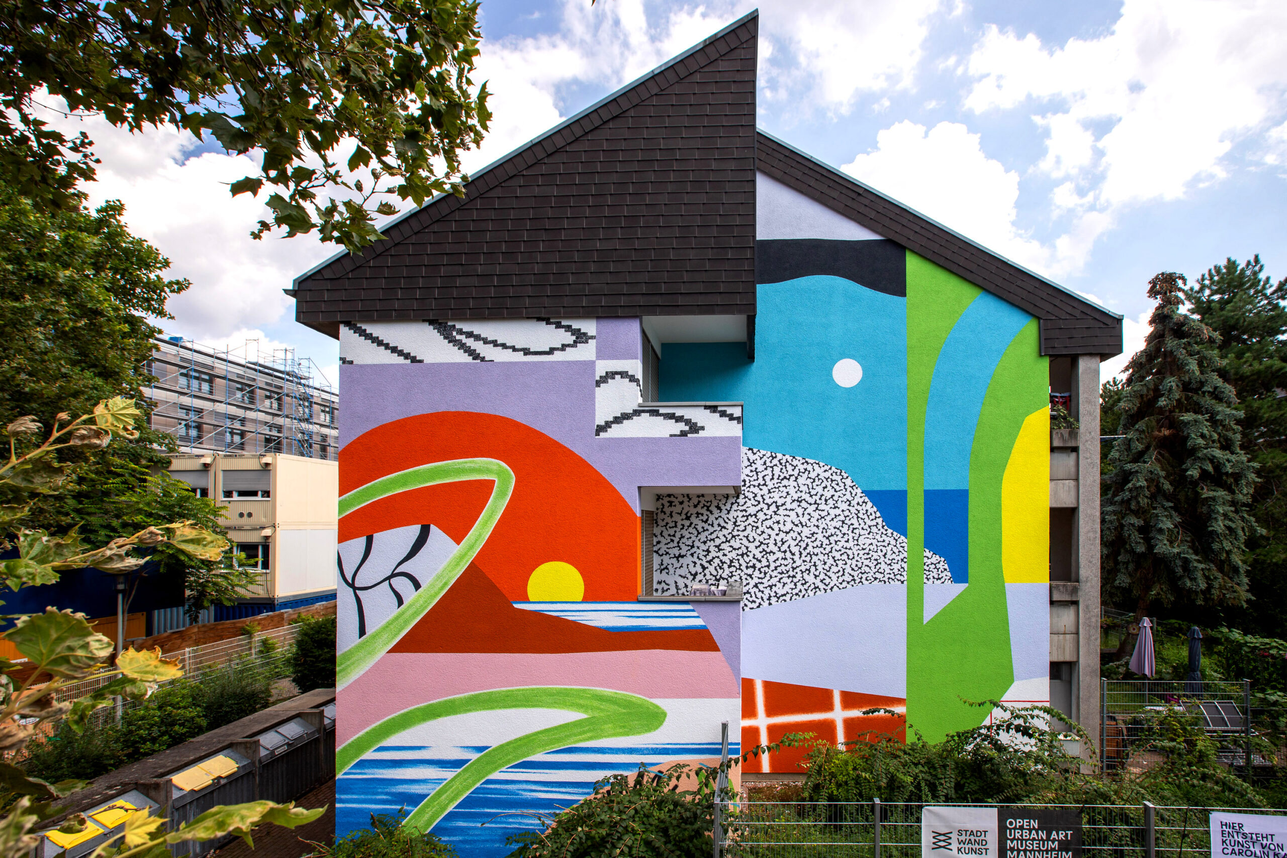Das fertige Mural von CAROLIN KAISER für STADT.WAND.KUNST